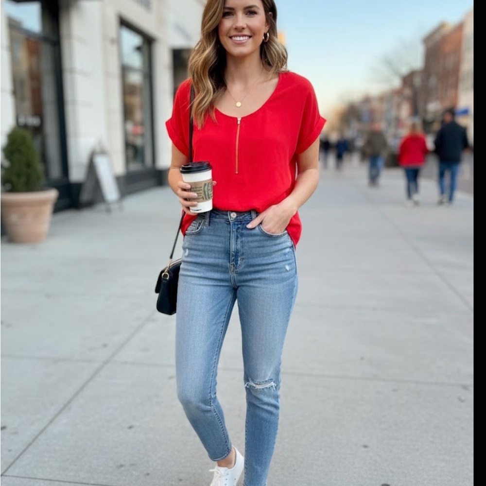 BOLD elements Scarlet Top with Metallic Zipper